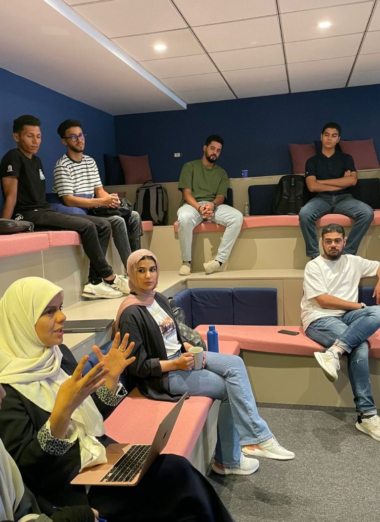 تجربة فريدة في عالم الذكاء الاصطناعي